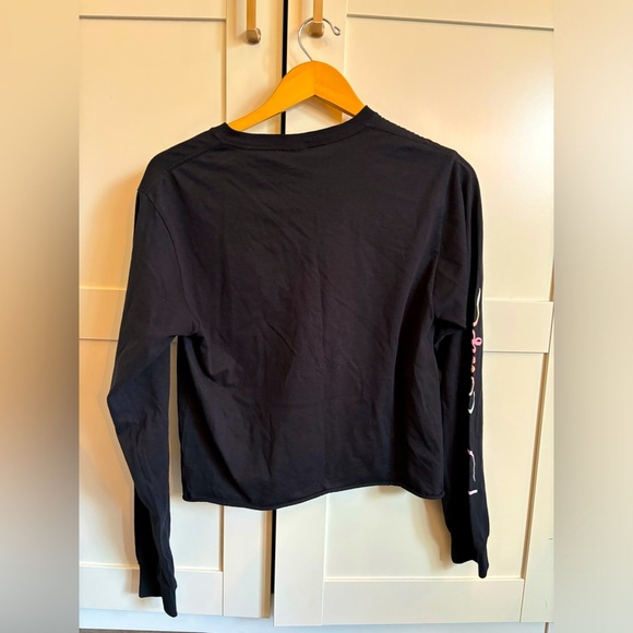 Black Flower Cropped Long Sleeve Tee | Official Taylor Swift Merch - Picture 2 of 6